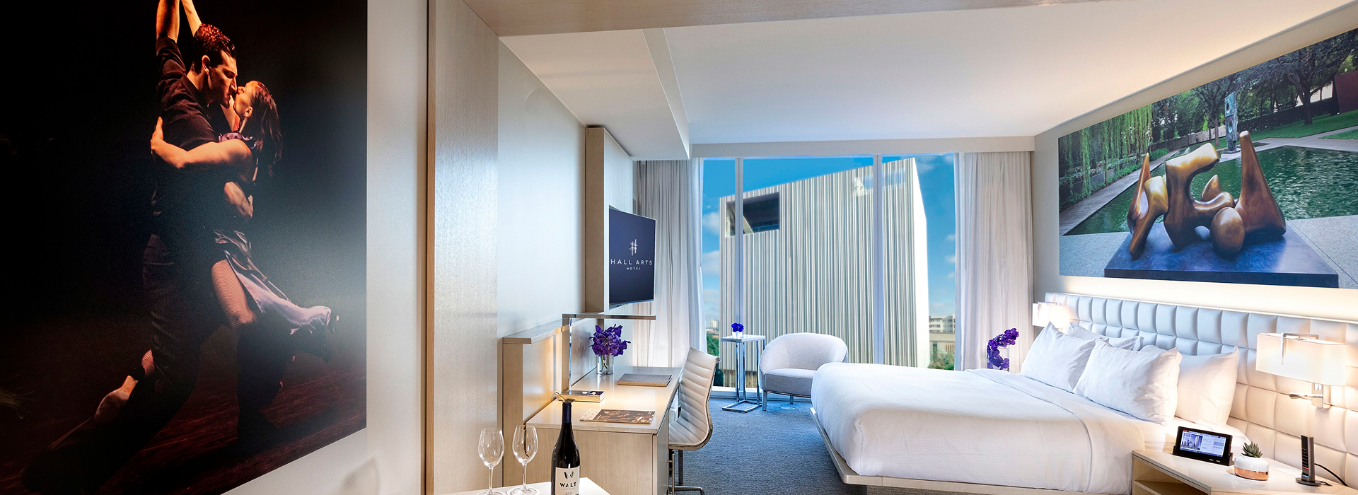 HALL Premium 1 King Bed of HALL Arts Hotel features modern design and comfort