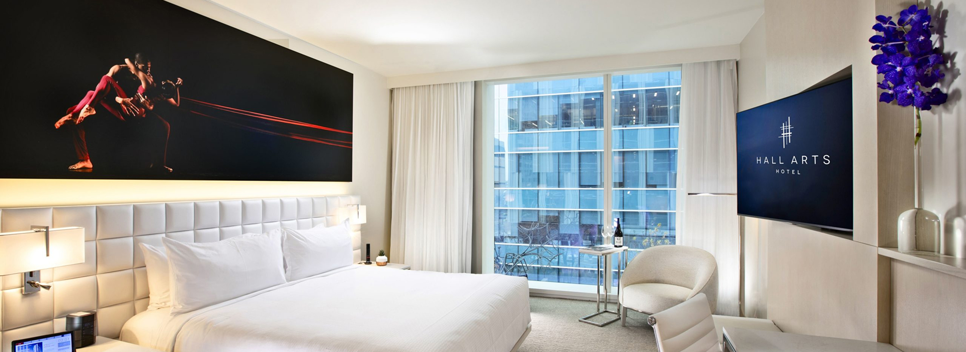 Rooms interior view of HALL Arts Hotel features modern design and comfort.